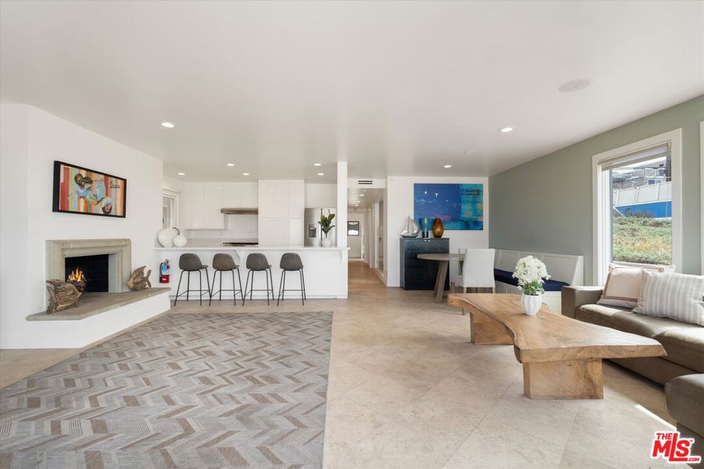 6419 Ocean Front Walk