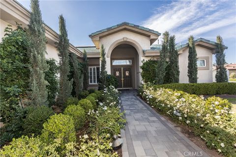 Photo of 40603 Via Fonda, Palm Desert, CA 92260 (MLS # OC26033409)