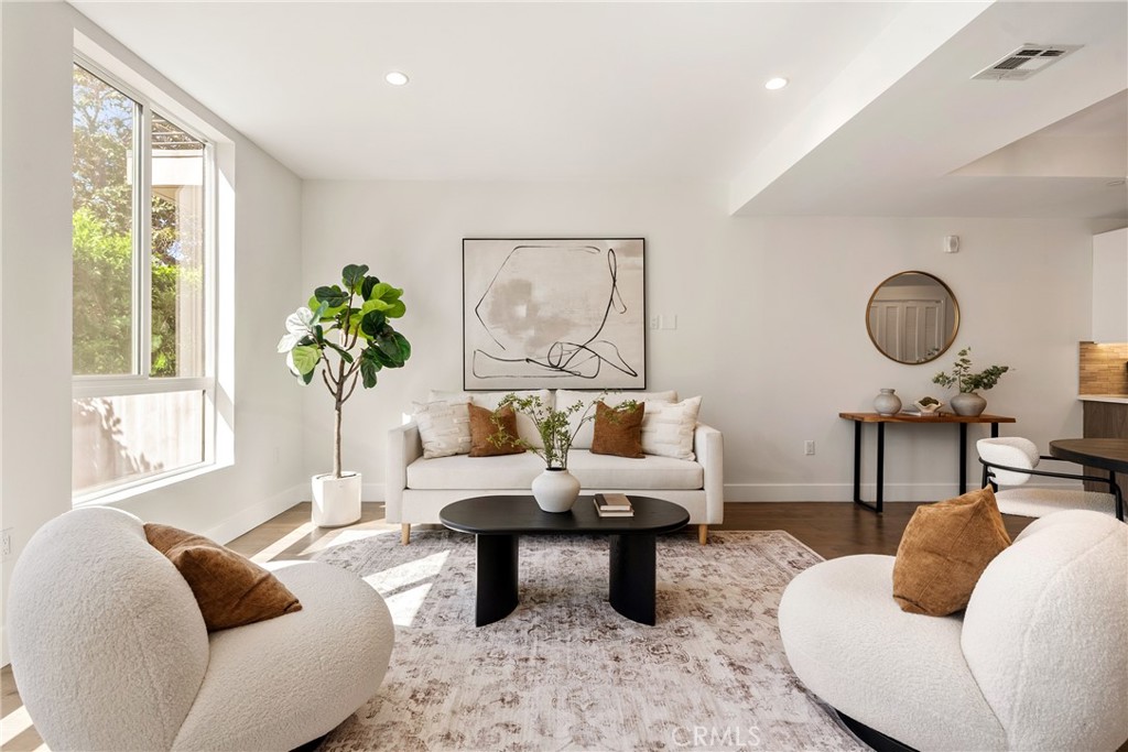 3715 San Marino Street 105