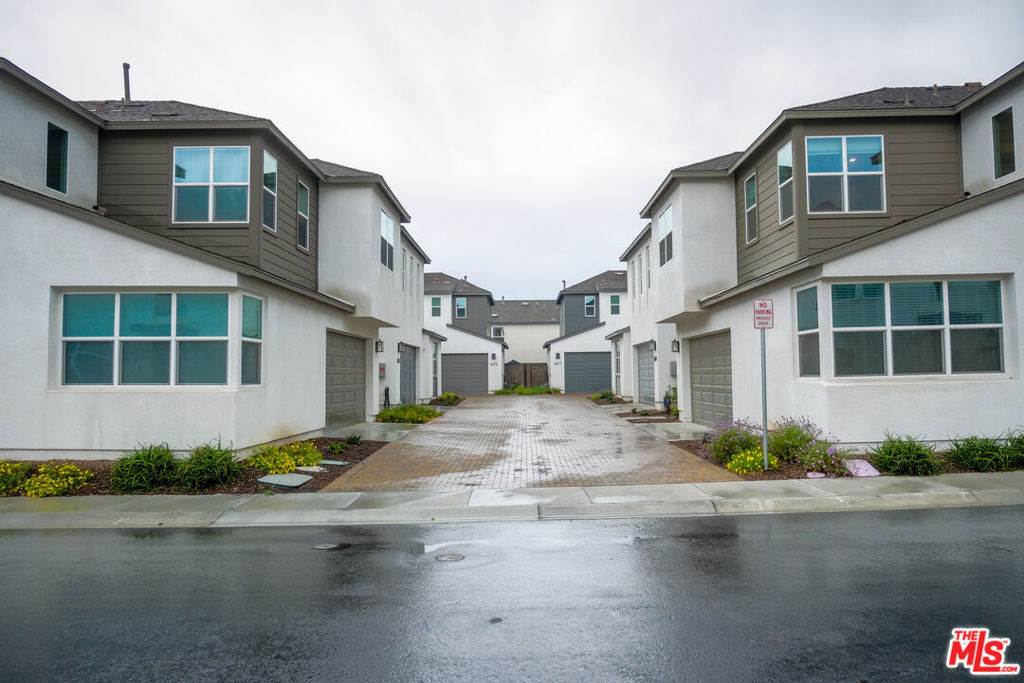 1681 Whitmore Loop