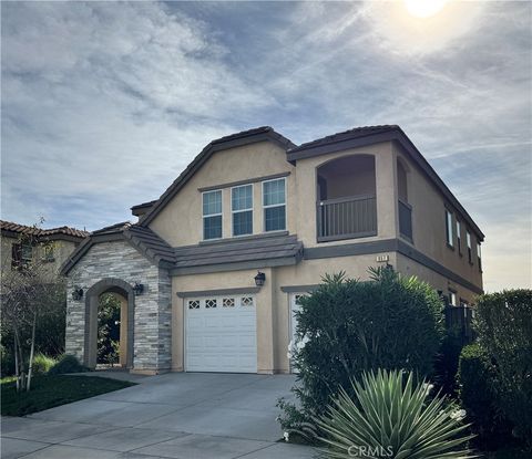 957 W Tibbot St. Rialto CA 92377