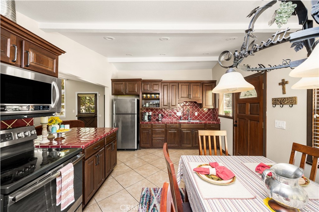 Modjeska Canyon (MC) - Residential Lease