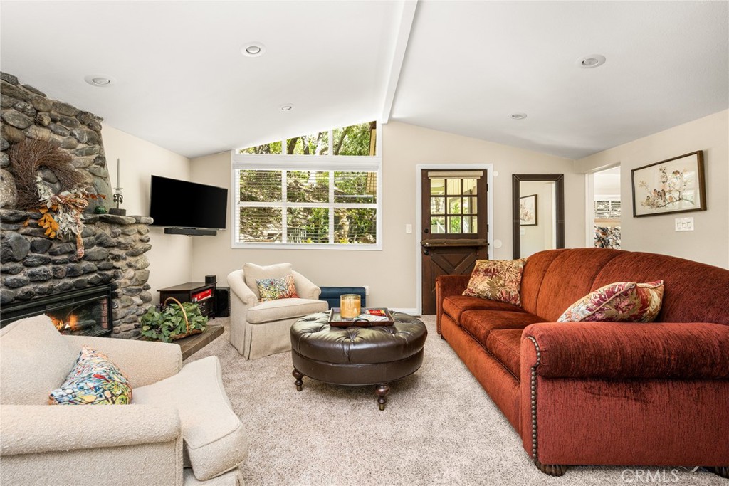Modjeska Canyon (MC) - Residential Lease
