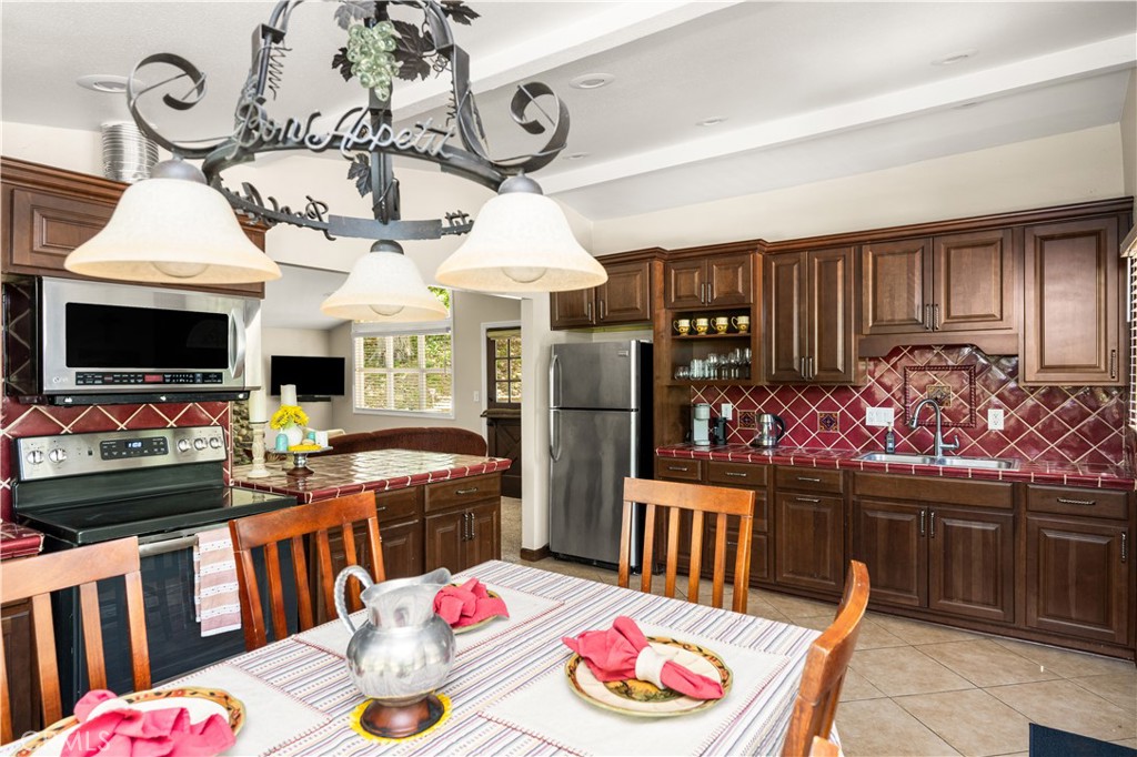 Modjeska Canyon (MC) - Residential Lease