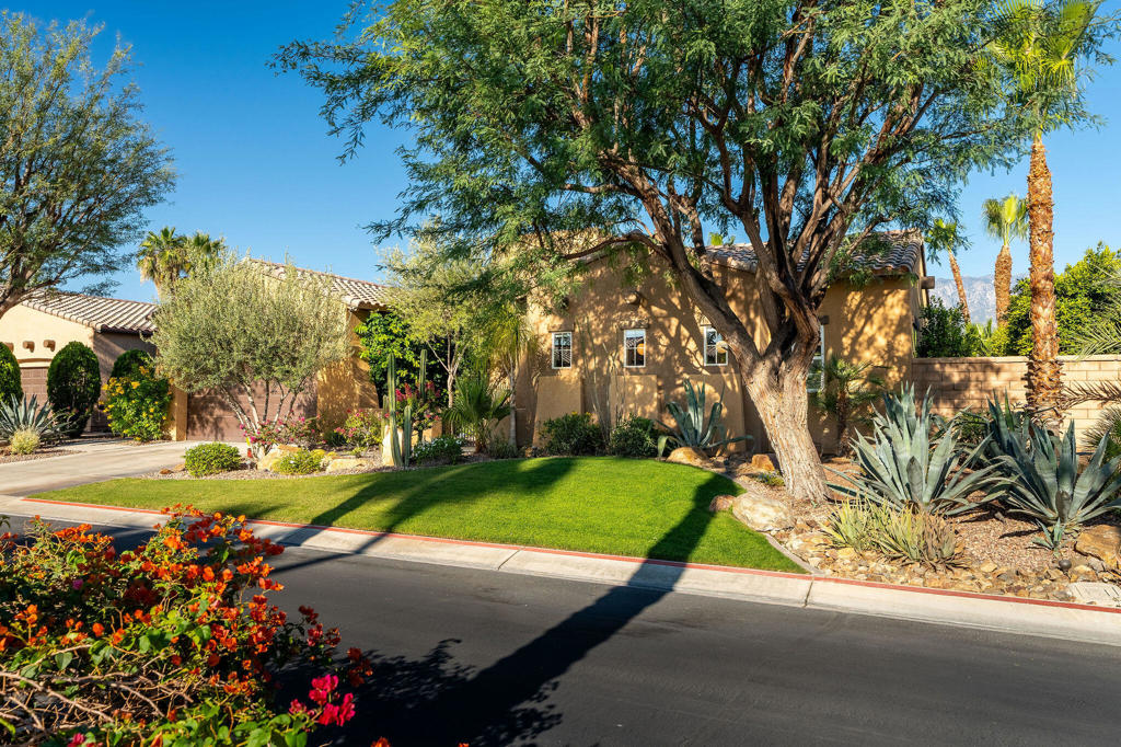 91 Via Santo Tomas Drive