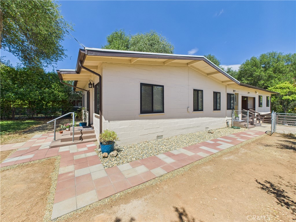 5130 Bullion Street
