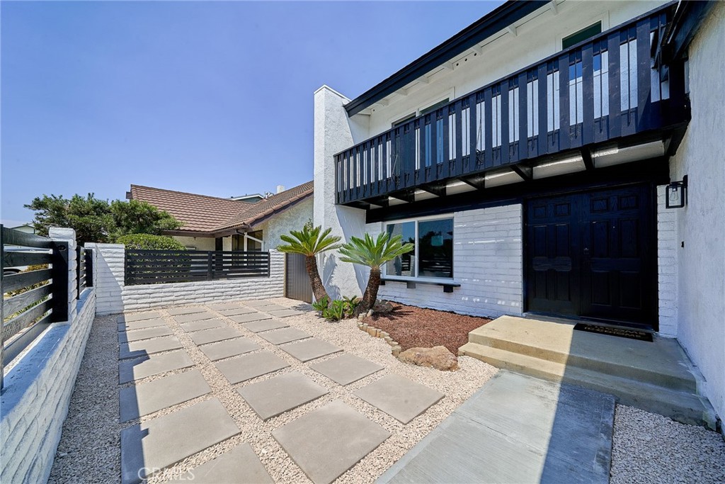 17020 Steven Street