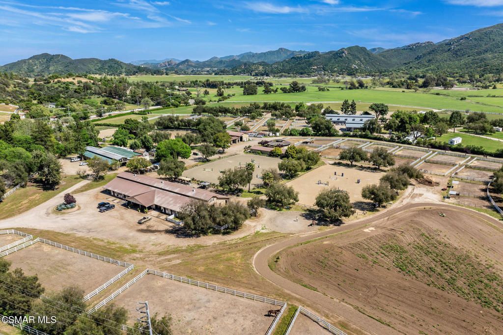 Photo of 1812 W Potrero Road, Thousand Oaks, CA 91361 (MLS # 225005254)