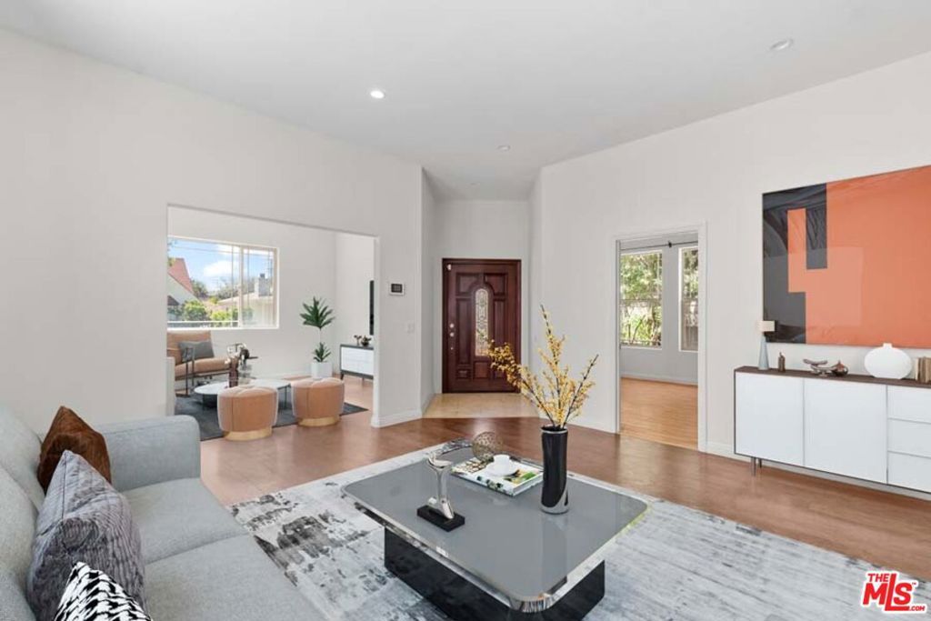 Photo of 3716 Greenfield Avenue, Los Angeles, CA 90034 (MLS # 25528333)