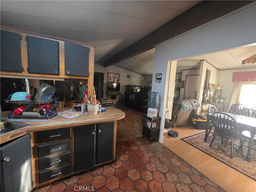 10623 Desert View