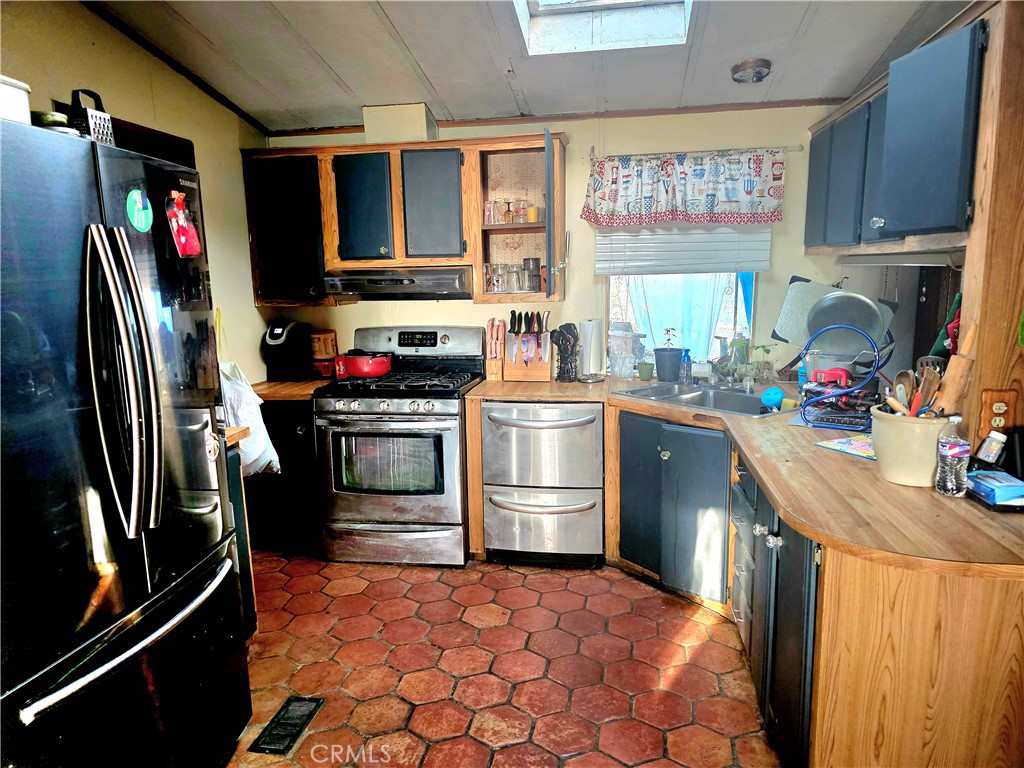 10623 Desert View