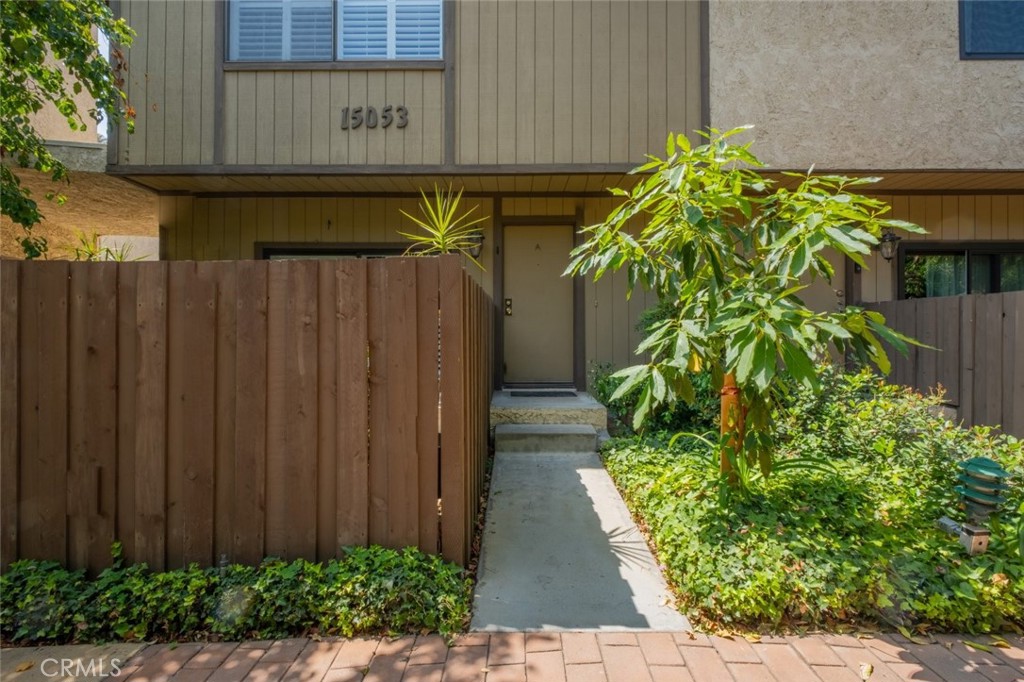 Welcome to this beautifully maintained 3 bedroom, 3 bathroom townhouse located in the heart of Van Nuys. Offering a spacious and functional layout, this home is filled with natural and recessed lighting that creates a warm and inviting atmosphere. The main level features a comfortable living area with a fireplace, a full kitchen with ample cabinetry and counter space, a dedicated dining room, and a cozy breakfast nook perfect for morning coffee or casual meals.
As an end unit, this home shares only one common wall, providing enhanced privacy and a more detached feel. The attached 3 car garage offers direct access into the home and includes a convenient laundry area. Upstairs, you will find generously sized bedrooms, including two full bathrooms and an additional quarter bath for guests. Each room offers comfort and flexibility, ideal for families, roommates, or those in need of a home office.
Enjoy your own private patio, perfect for relaxing or entertaining. The community enhances your lifestyle with a range of amenities including a sparkling pool, hot tub, BBQ area, and a lush grassy common space that is ideal for morning walks or spending time with pets. This property combines comfort, convenience, and desirable community features all in one central location.