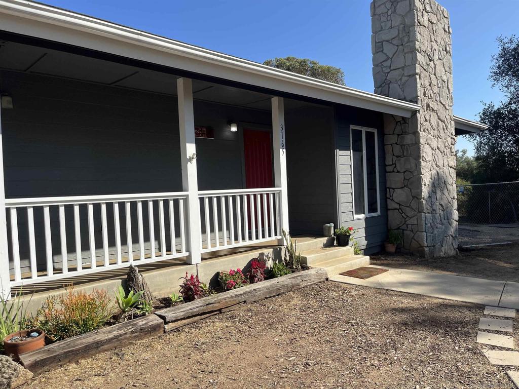 3165 Torreon Dr