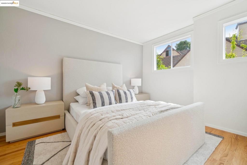 OAKMORE - Residential