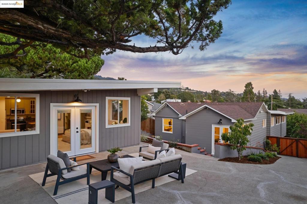 OAKMORE - Residential