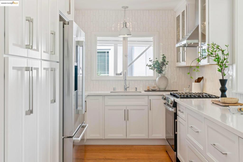 OAKMORE - Residential