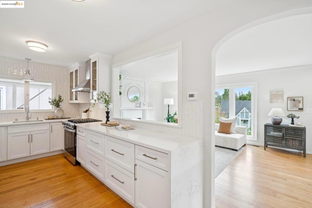 OAKMORE - Residential