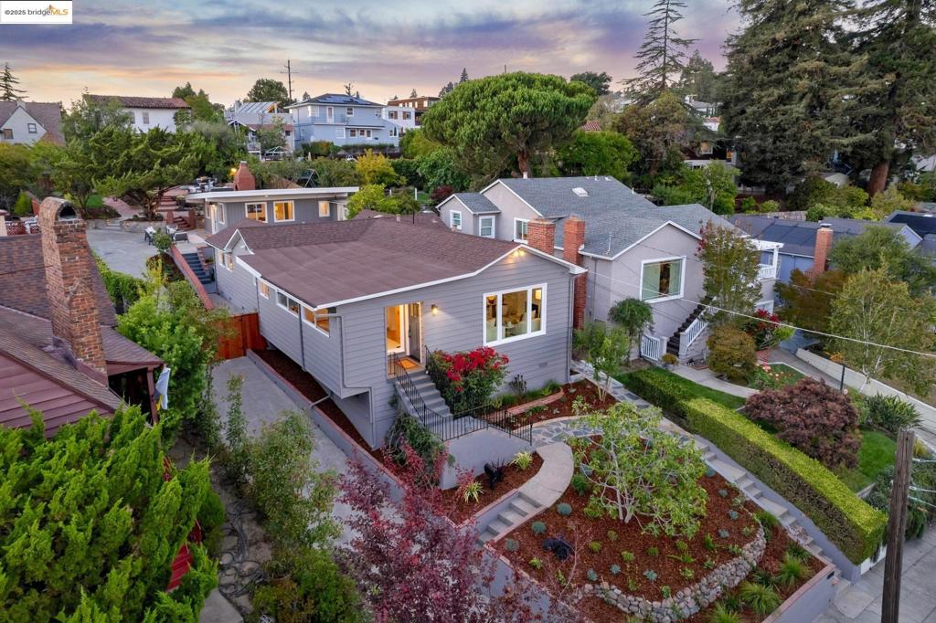 OAKMORE - Residential