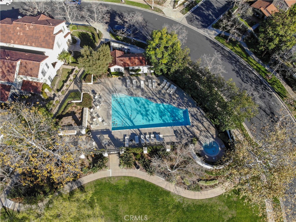 Los Paseos (LOPA) - Residential Lease