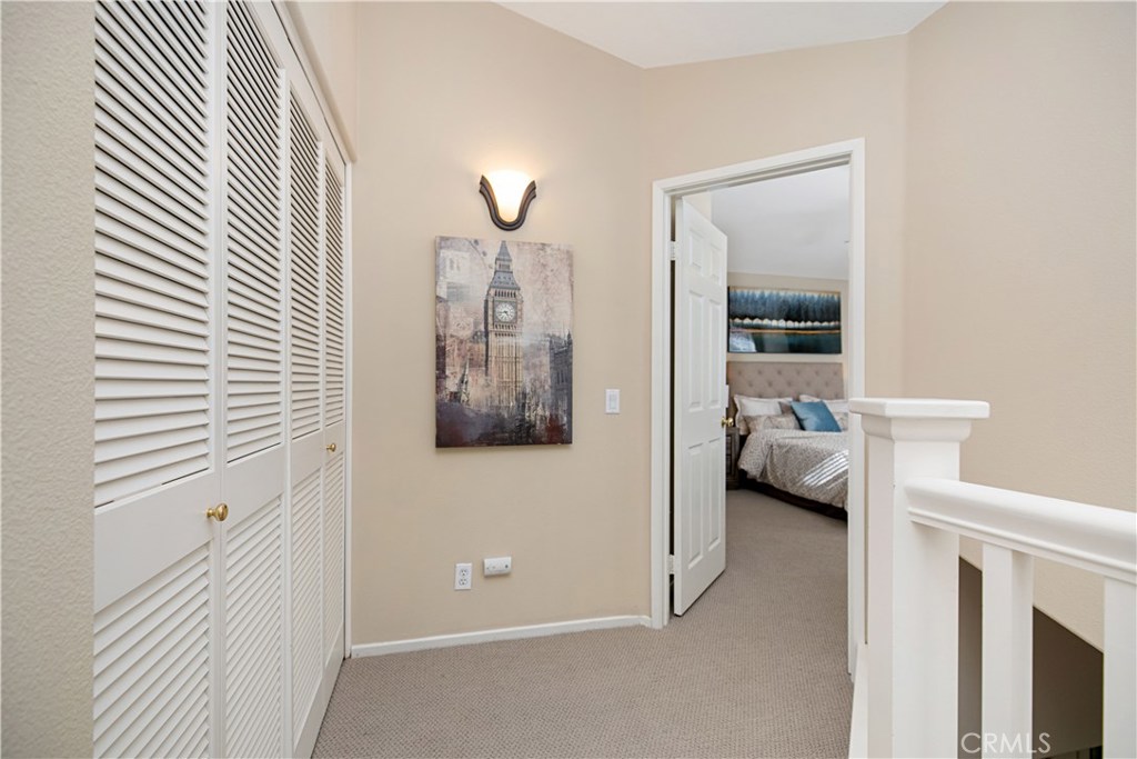 Los Paseos (LOPA) - Residential Lease