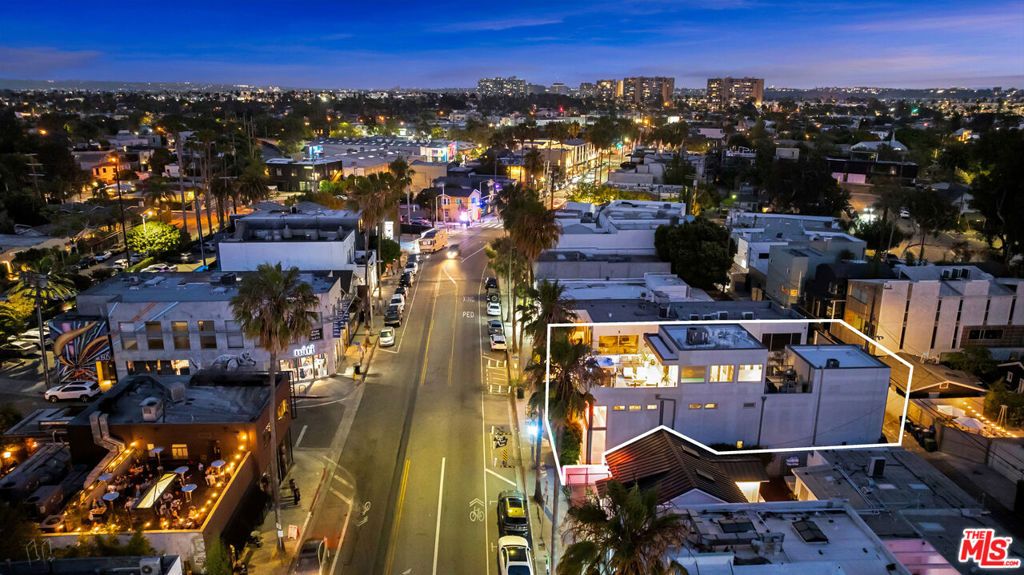 Photo of 1430 Abbot Kinney Boulevard, Venice, CA 90291 (MLS # 25559631)