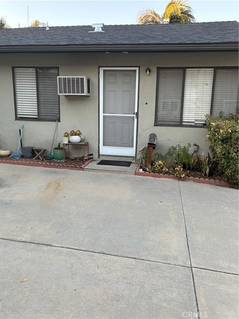 Photo of 63 S Roosevelt Ave, Pasadena, CA 91107 (MLS # RS26226914)