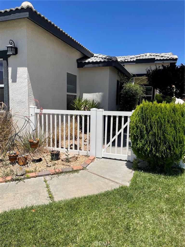 15590 Naples Lane