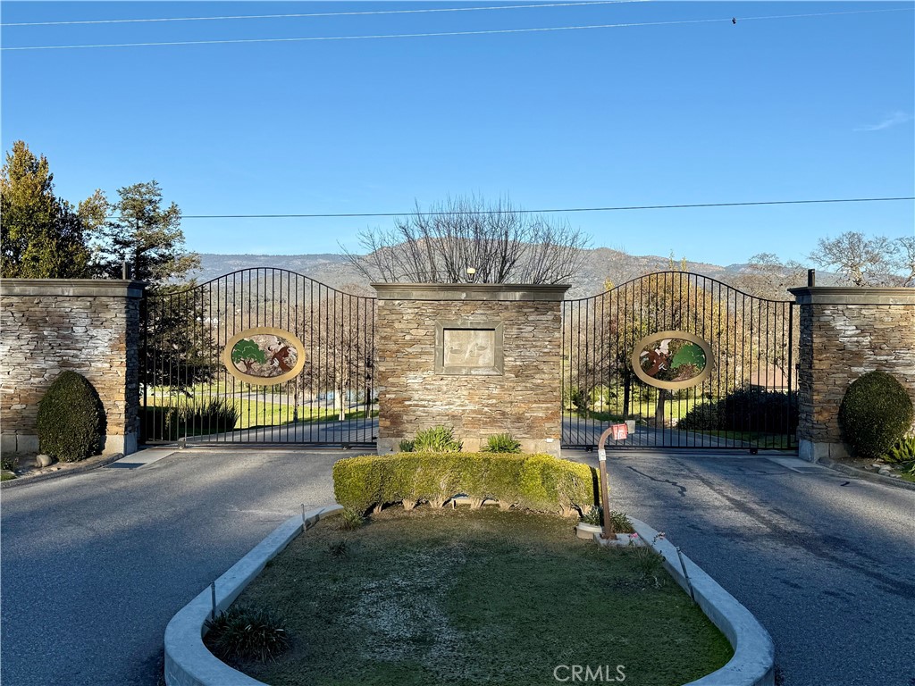 14798 Feather Woods Lane