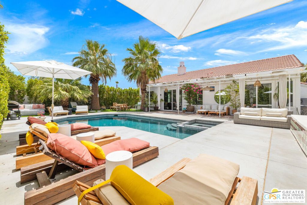 1122 E Via Via San Michael Road