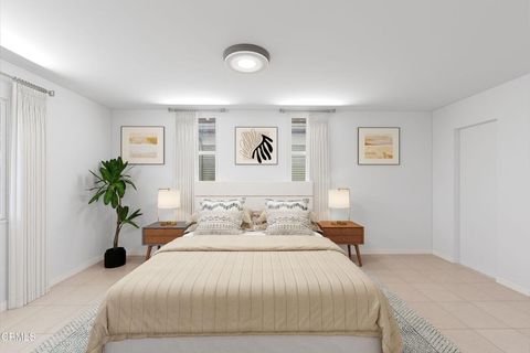 Tiny photo for 425 W 1st Street, Oxnard, CA 93030 (MLS # V1-34609)