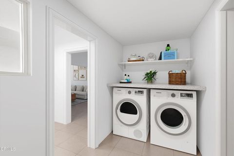 Tiny photo for 425 W 1st Street, Oxnard, CA 93030 (MLS # V1-34609)