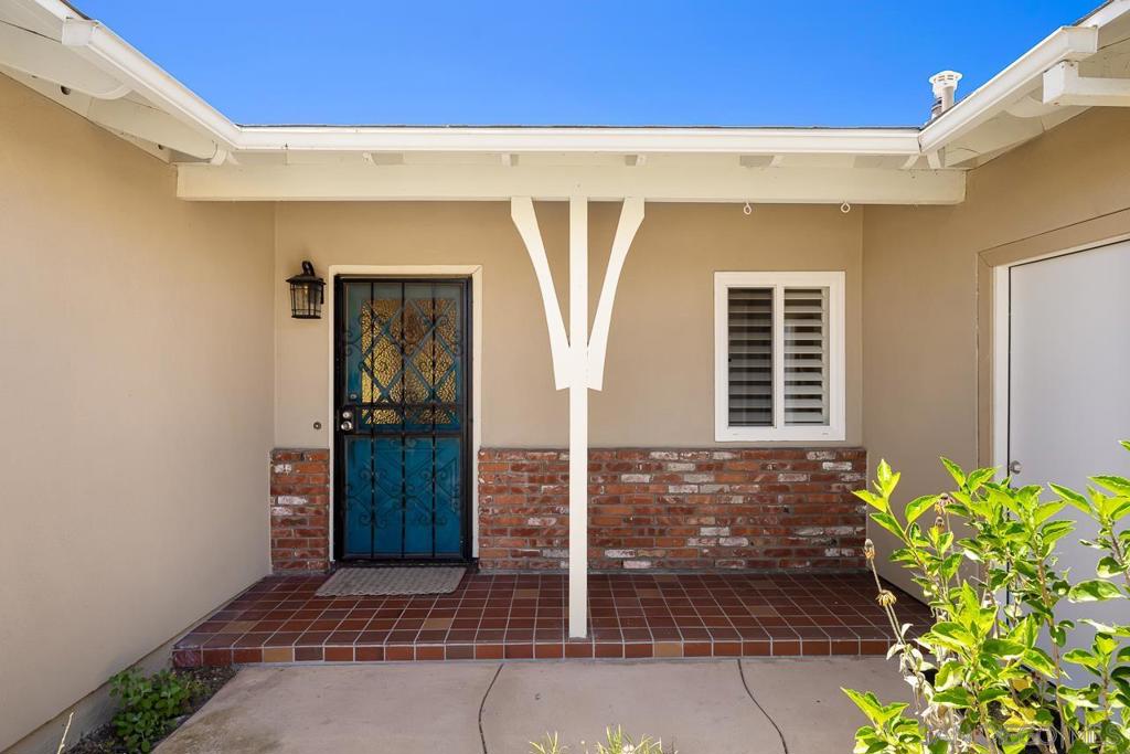 5856 Cowles Mountain Blvd