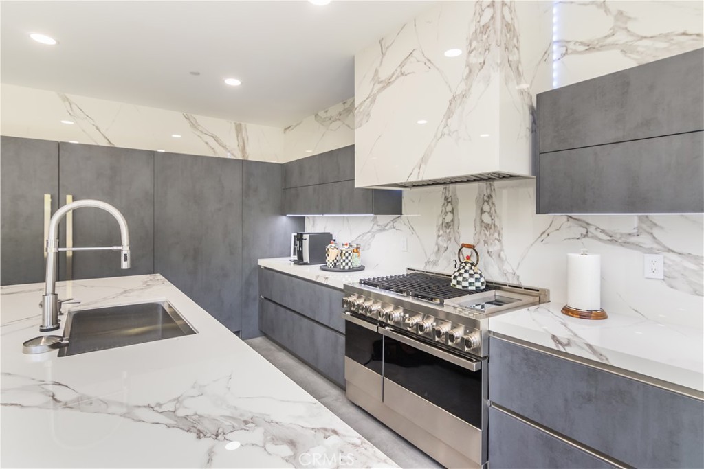 Cresta (CRSTA) - Residential