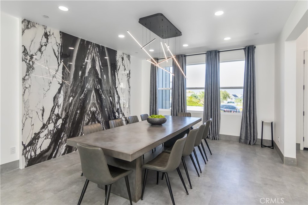 Cresta (CRSTA) - Residential