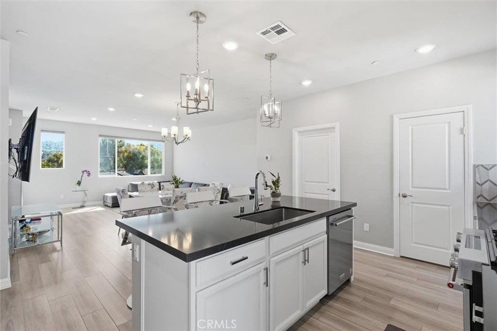1414 Sea Lane
