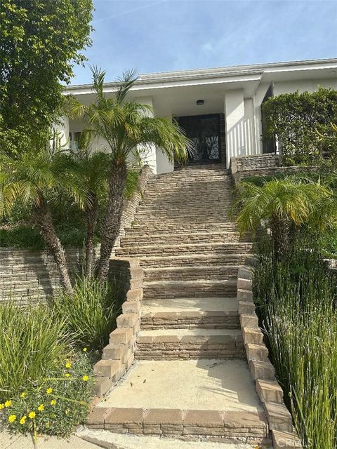 Photo of 11810 Babbitt, Granada Hills, CA 91344 (MLS # SR26020457)