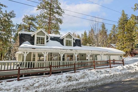 Photo of 572 Douglas Street, Big Bear Lake, CA 92315 (MLS # IG26038281)