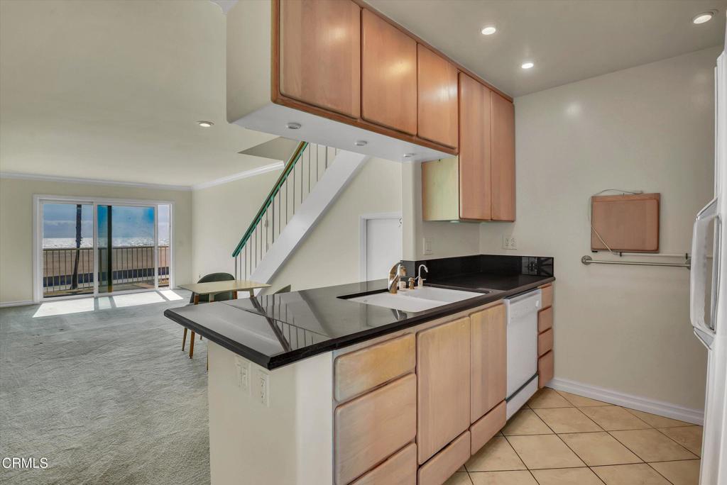 202 E Surfside Drive