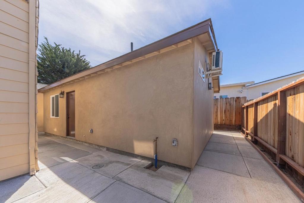 1484 Sonoma Avenue