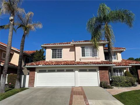 Photo of 28881 Greenacres, Mission Viejo, CA 92692 (MLS # TR26024110)