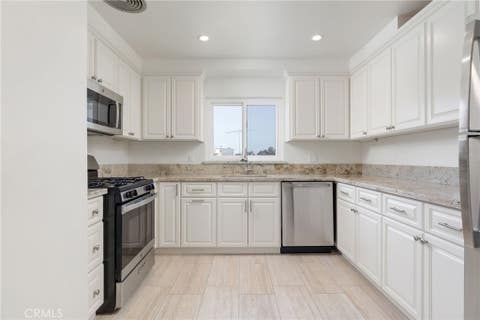 Photo of 459 Landfair Avenue #7, Los Angeles, CA 90024 (MLS # SB26121087)