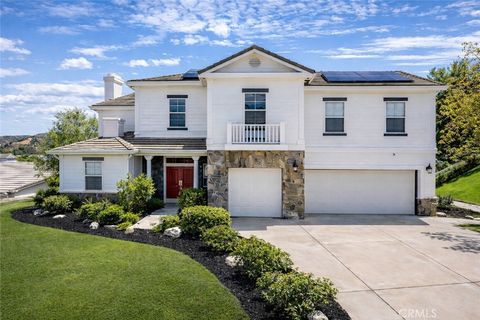 Photo of 15257 Saddleback Rd, Canyon Country, CA 91387 (MLS # SR26050702)