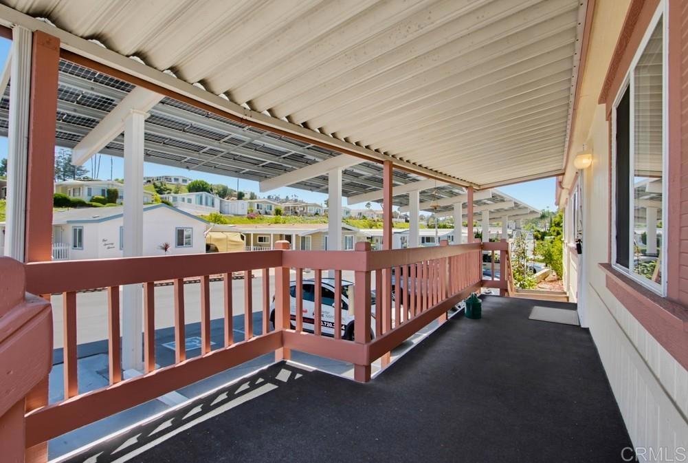 1219 E Barham Drive 127