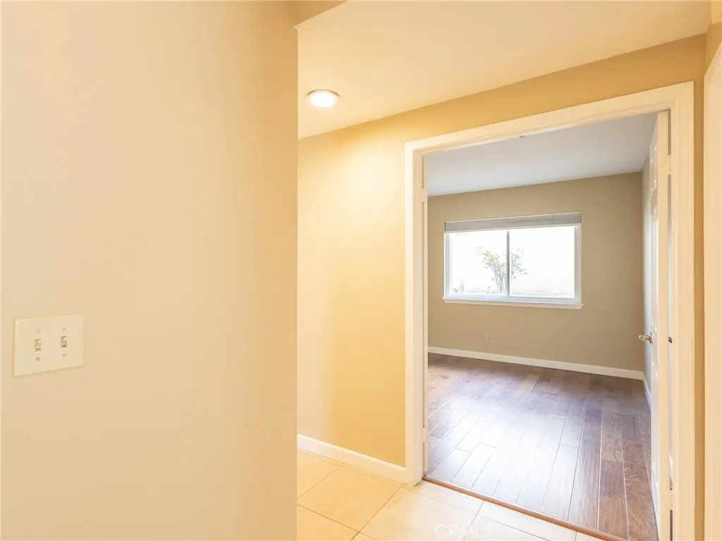 Yorba Linda, California 92886, United States, 4 Bedrooms Bedrooms, ,3 BathroomsBathrooms,Residential,Pending,227398