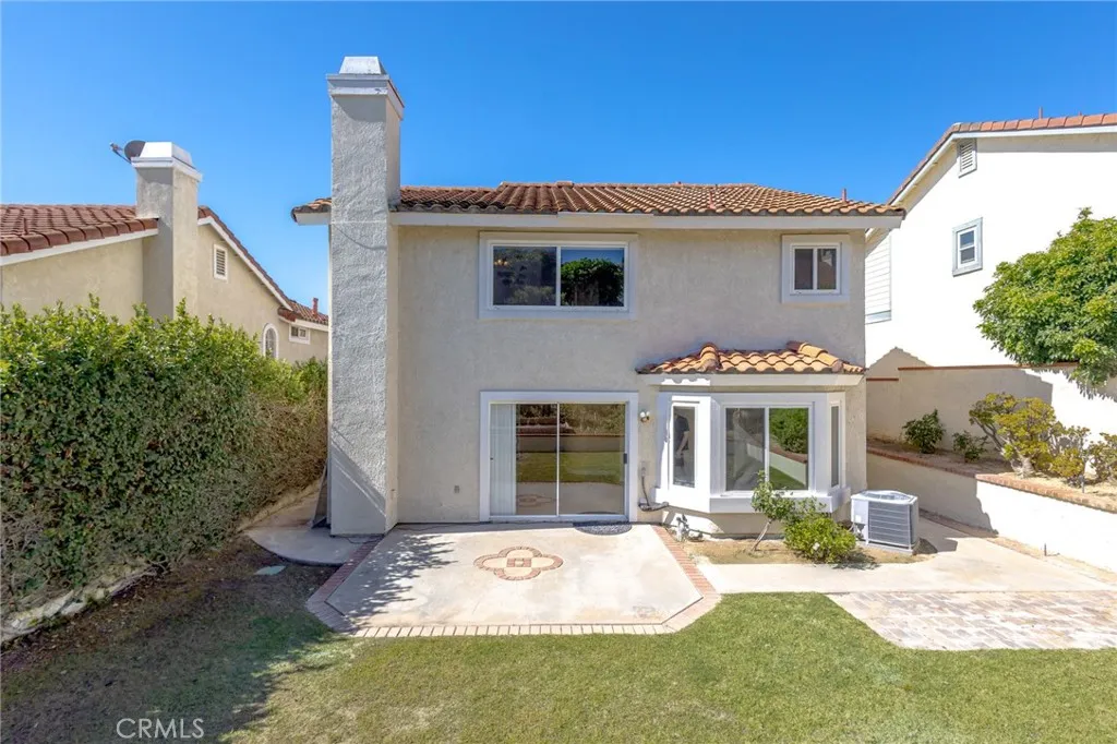 Yorba Linda, California 92886, United States, 4 Bedrooms Bedrooms, ,3 BathroomsBathrooms,Residential,Pending,227398