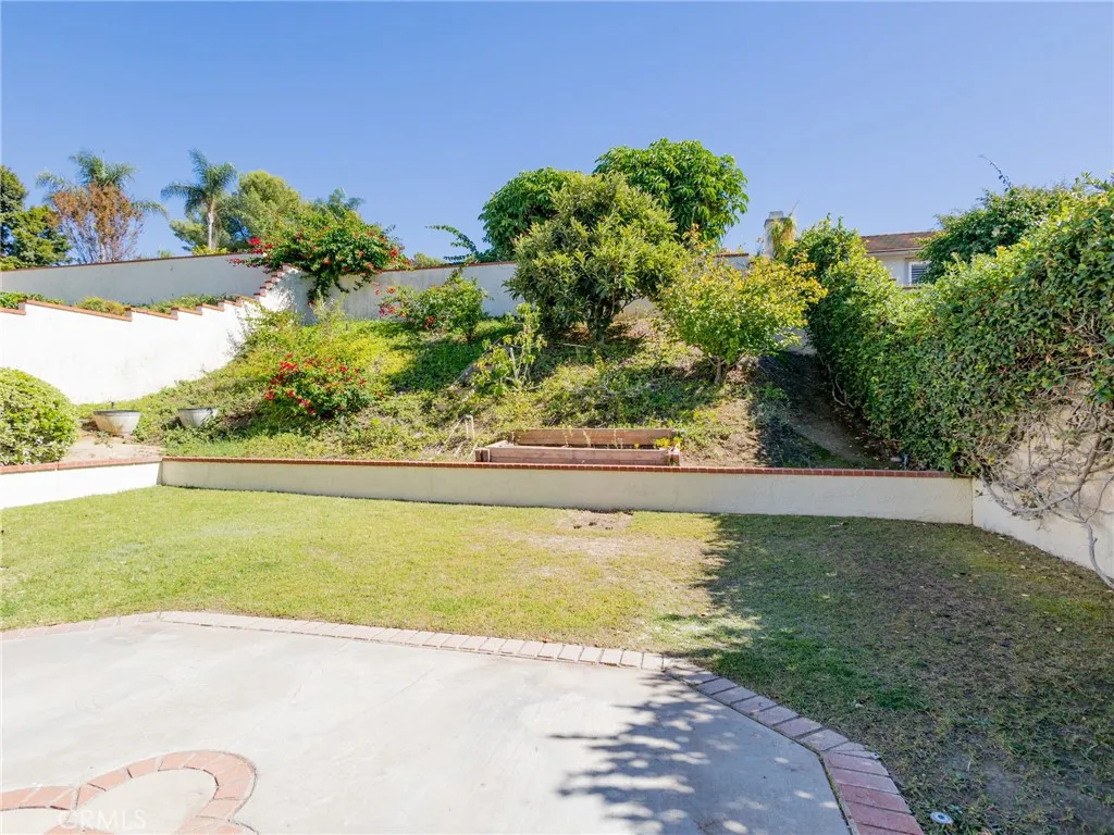 Yorba Linda, California 92886, United States, 4 Bedrooms Bedrooms, ,3 BathroomsBathrooms,Residential,Pending,227398