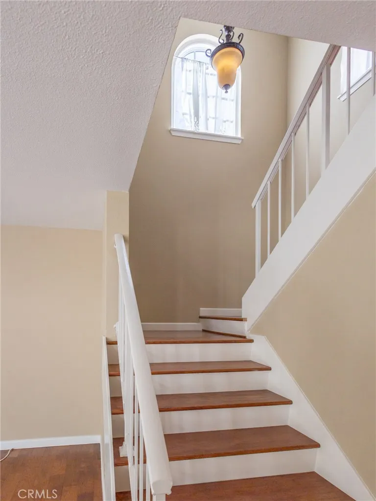 Yorba Linda, California 92886, United States, 4 Bedrooms Bedrooms, ,3 BathroomsBathrooms,Residential,Pending,227398