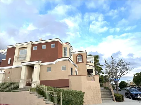 MLS: OC26083764