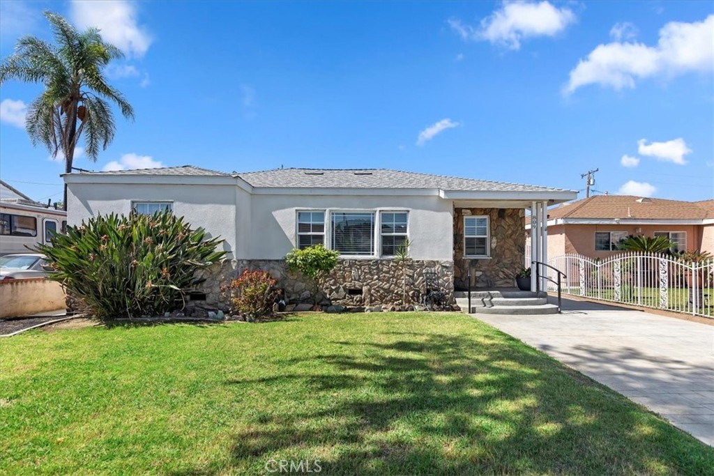 809 San Marino Avenue