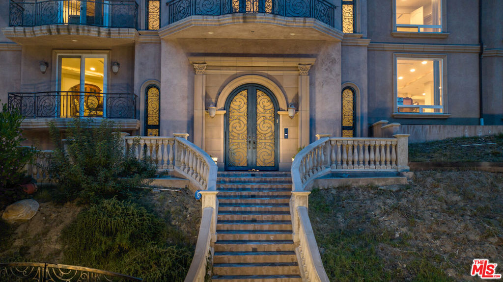 4533 Grimes Place